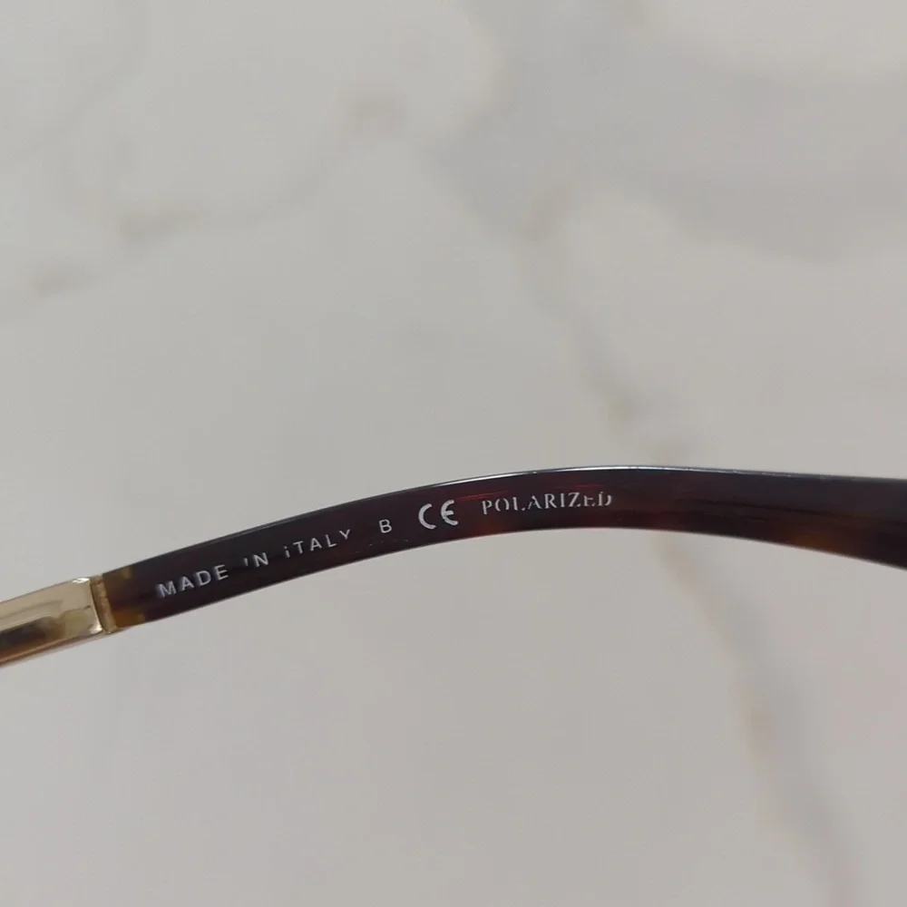 CHANEL Tortuse Pearl Polarized Sunglasses - Picture 8 of 13